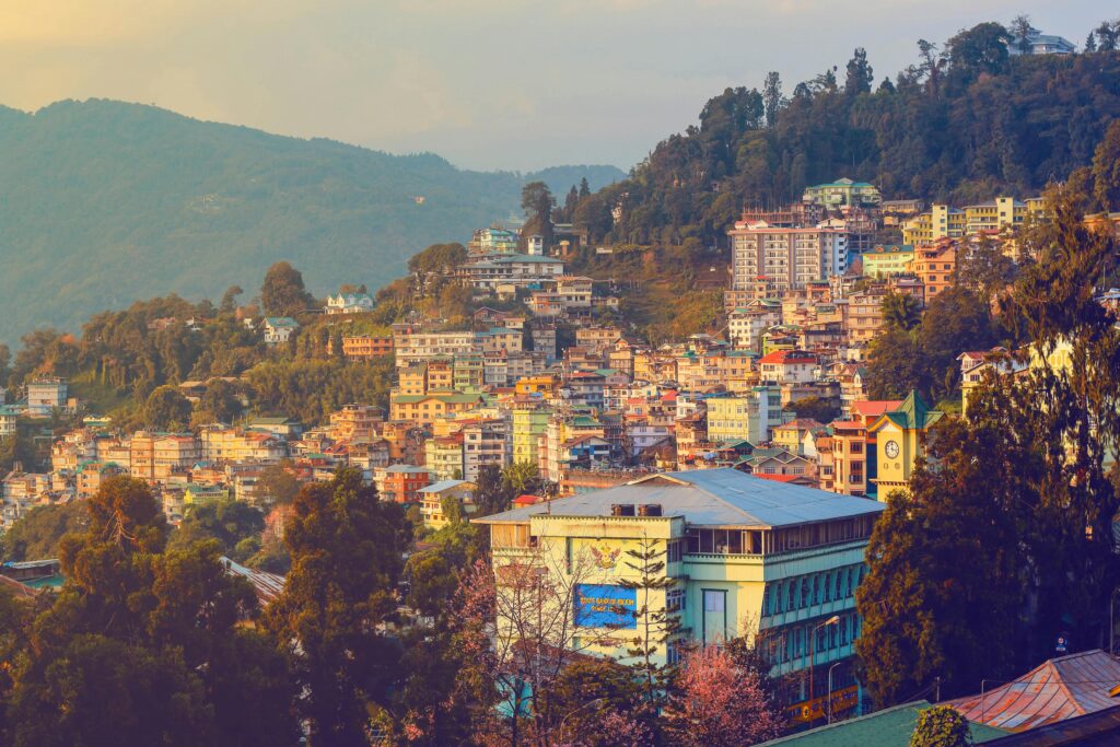 Sikkim Mandates garbage bag in all tourist vehicles entering the state